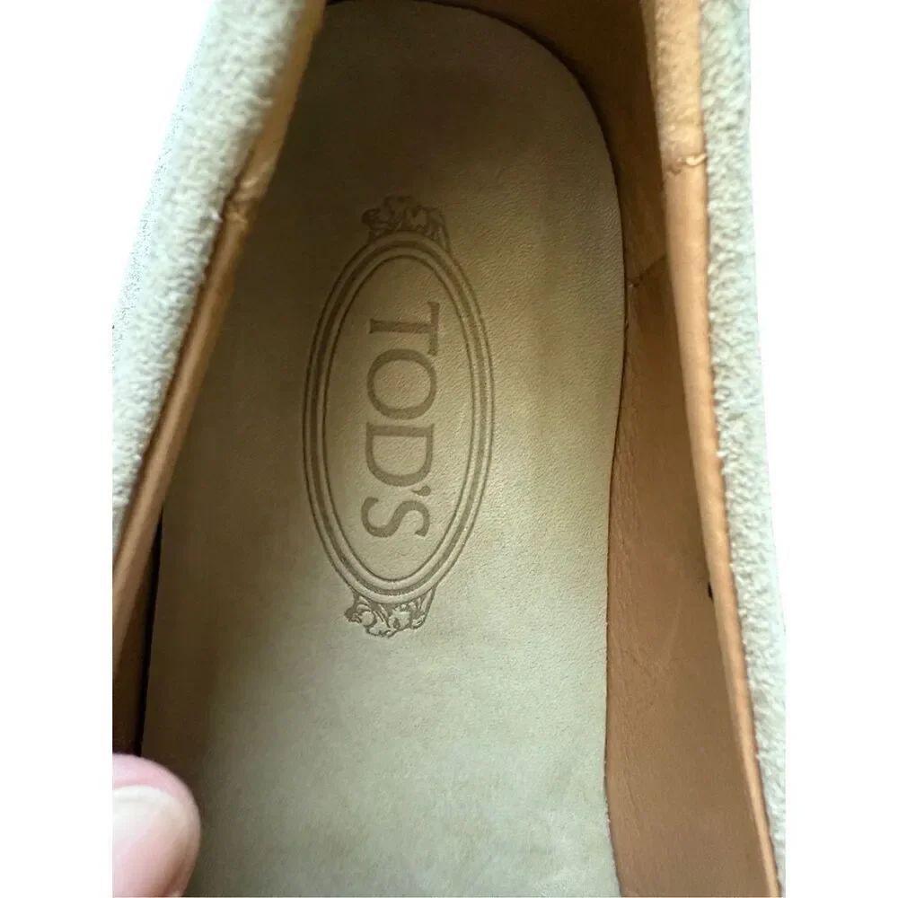 Tod's Womens Beige Suede Slip On Round Toe Casual Loafers Flat Shoes Size 10.5 - Picture 8 of 16